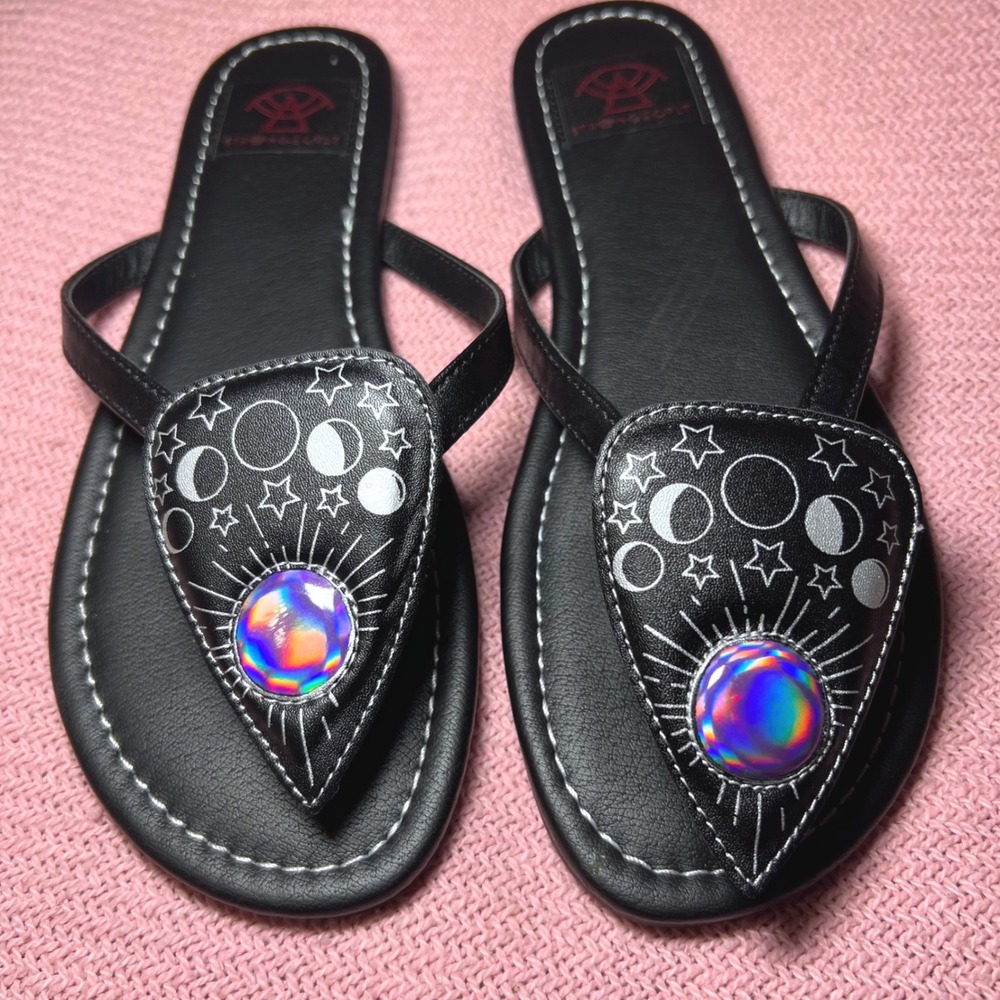 StrangeCult Betty Spirit Black Celestial Moon Phase Planchette Sandals Womens 7M - Picture 2 of 6